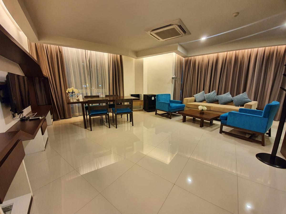 42C The Chic Hotel Nakhon Sawan Dış mekan fotoğraf