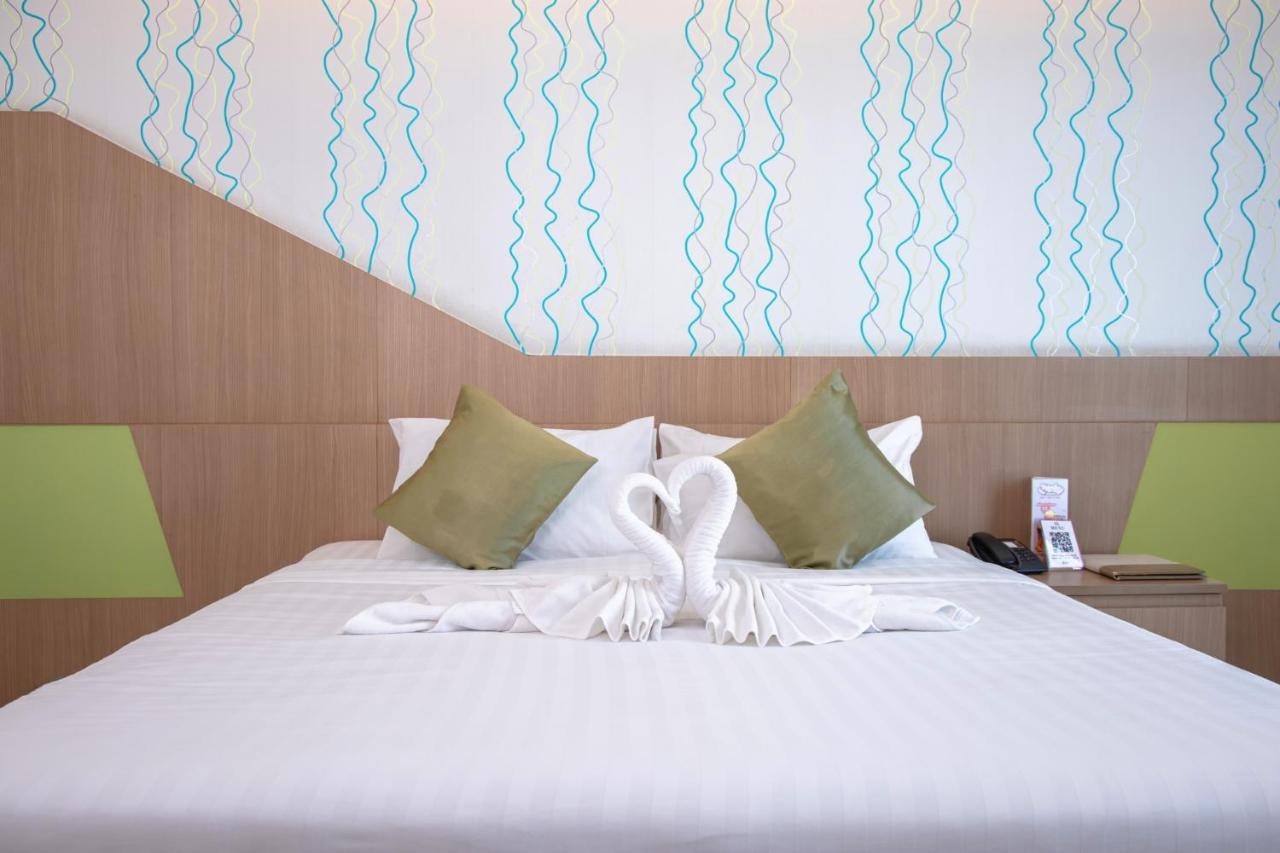 42C The Chic Hotel Nakhon Sawan Dış mekan fotoğraf