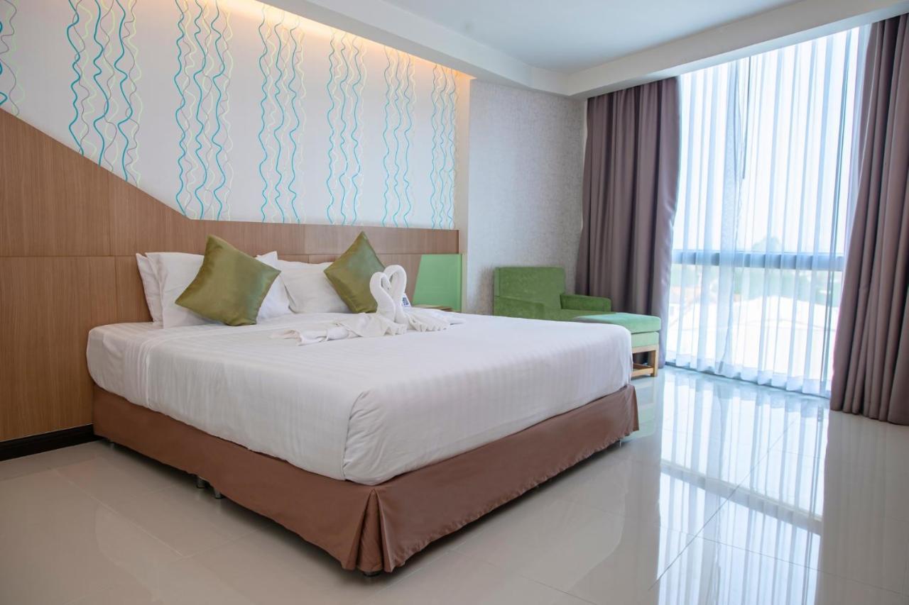 42C The Chic Hotel Nakhon Sawan Dış mekan fotoğraf