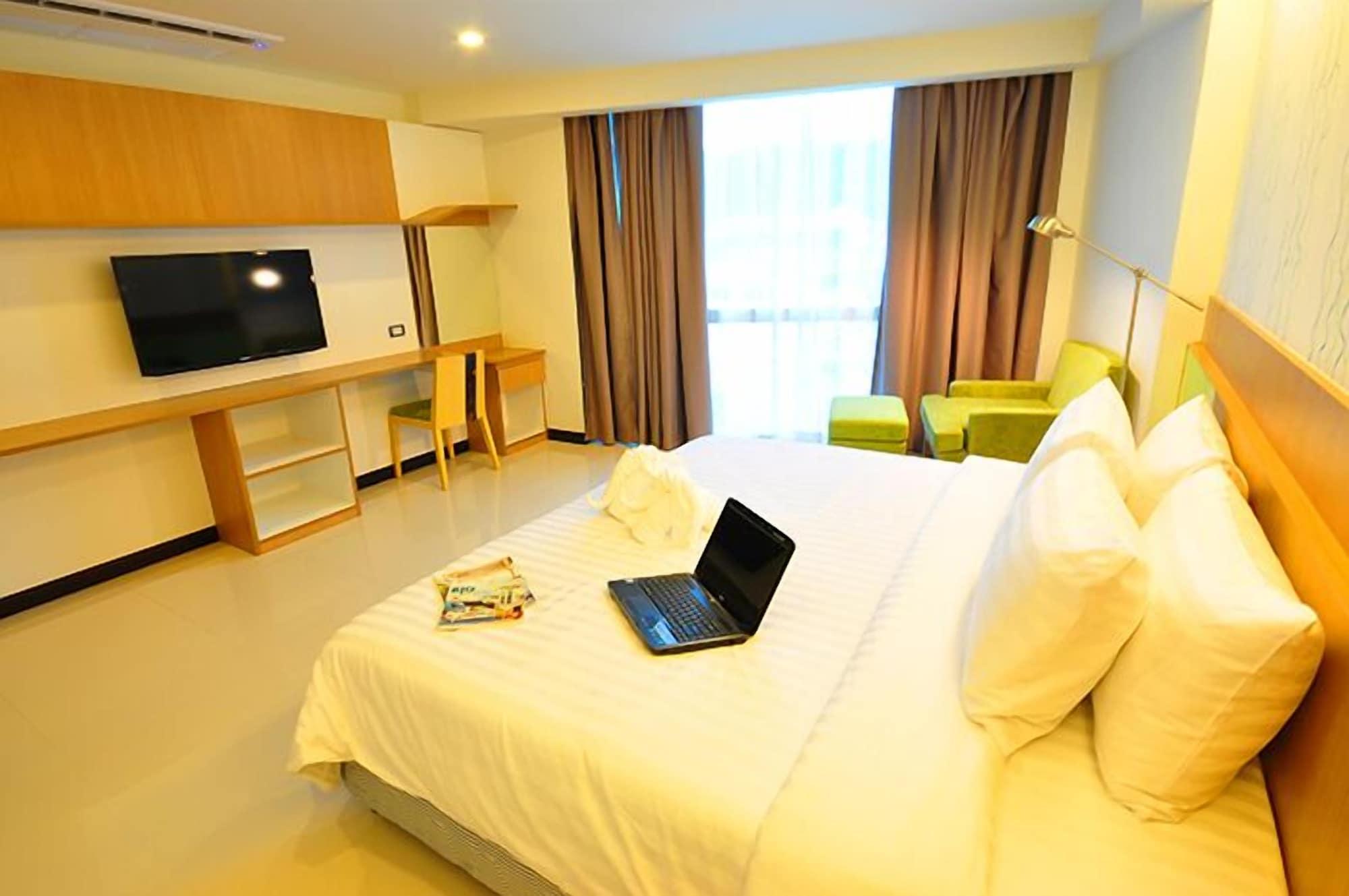 42C The Chic Hotel Nakhon Sawan Dış mekan fotoğraf