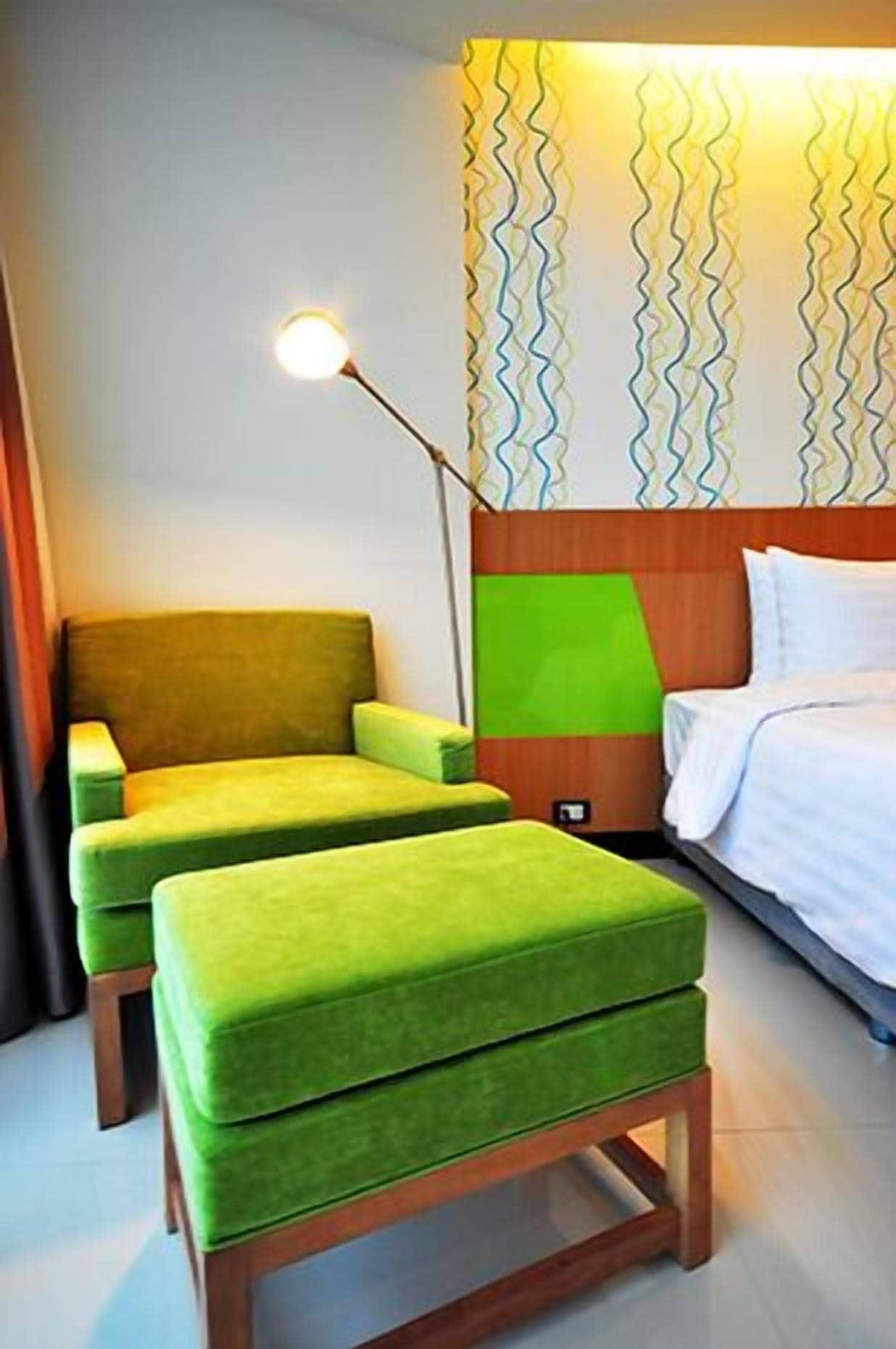 42C The Chic Hotel Nakhon Sawan Dış mekan fotoğraf
