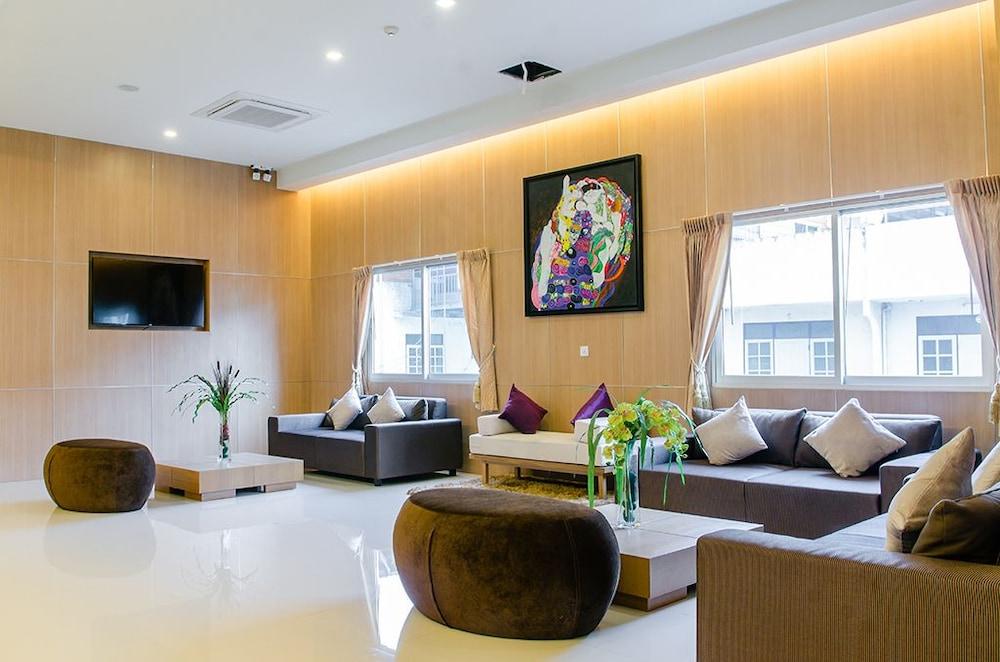 42C The Chic Hotel Nakhon Sawan Dış mekan fotoğraf