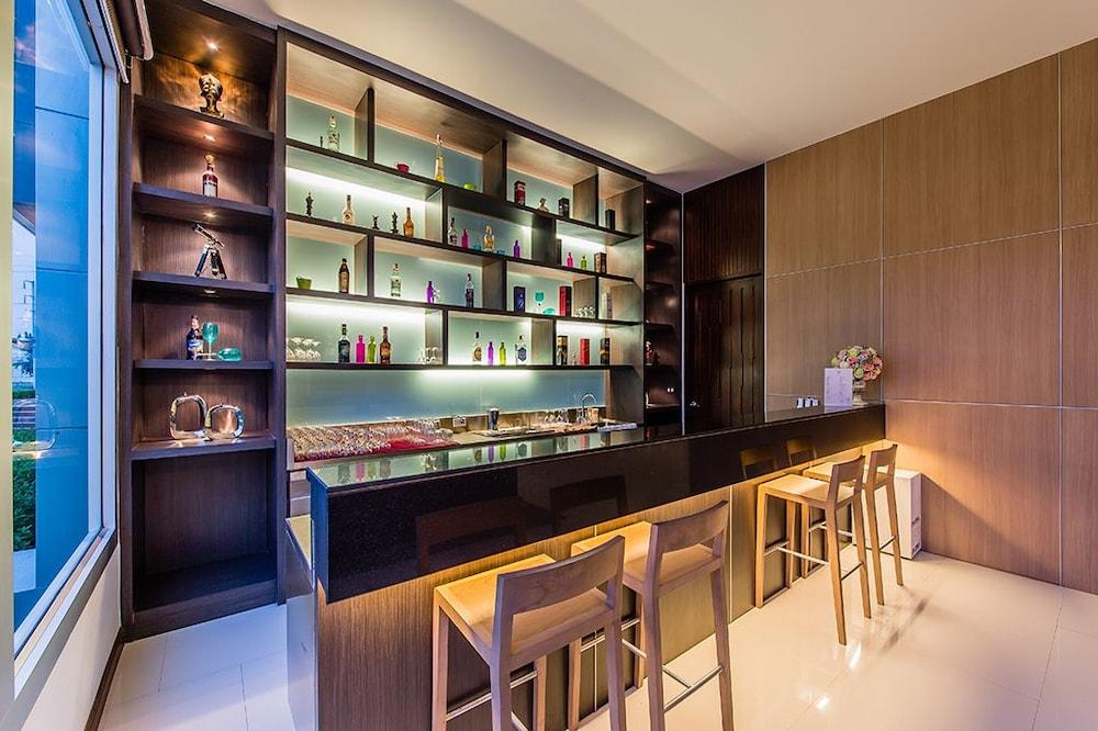 42C The Chic Hotel Nakhon Sawan Dış mekan fotoğraf