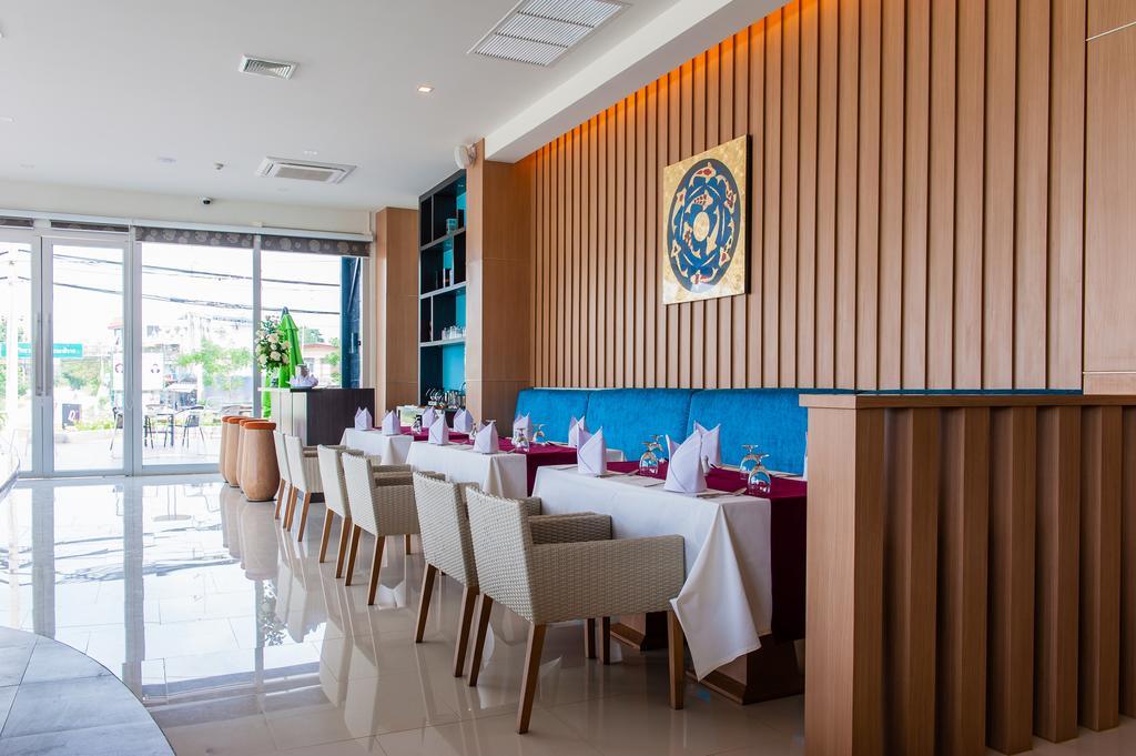 42C The Chic Hotel Nakhon Sawan Dış mekan fotoğraf