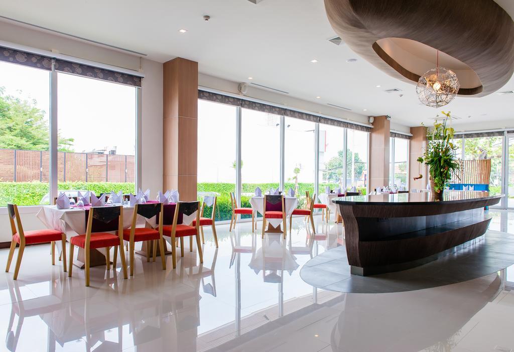 42C The Chic Hotel Nakhon Sawan Dış mekan fotoğraf