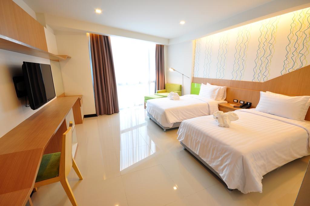 42C The Chic Hotel Nakhon Sawan Oda fotoğraf