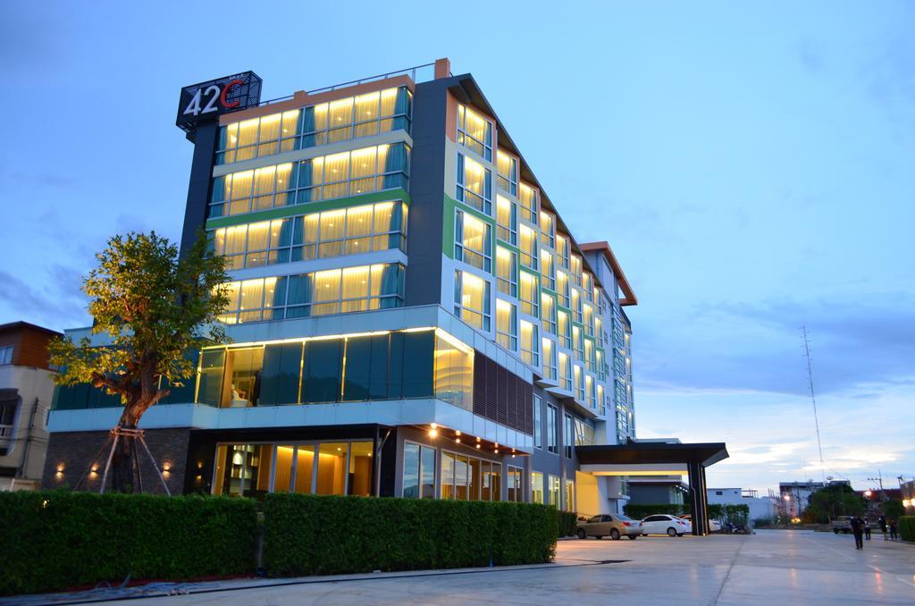 42C The Chic Hotel Nakhon Sawan Dış mekan fotoğraf