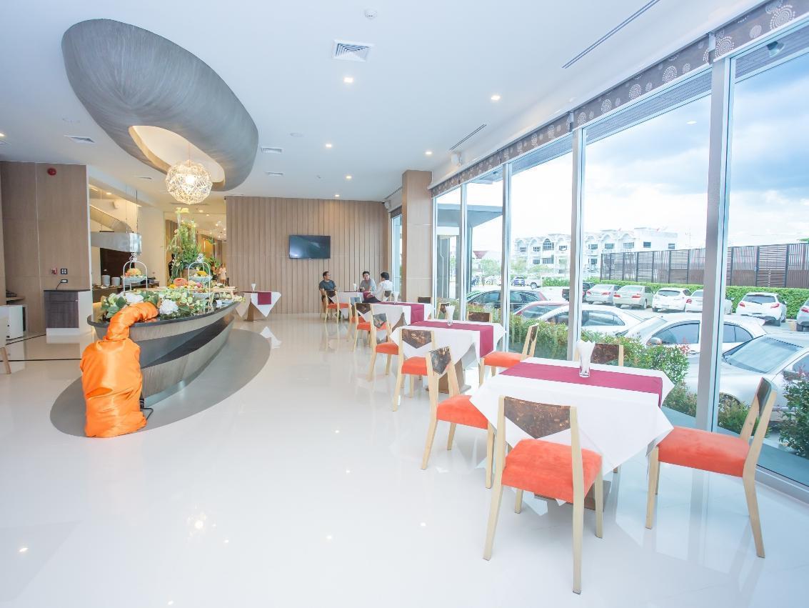 42C The Chic Hotel Nakhon Sawan Dış mekan fotoğraf