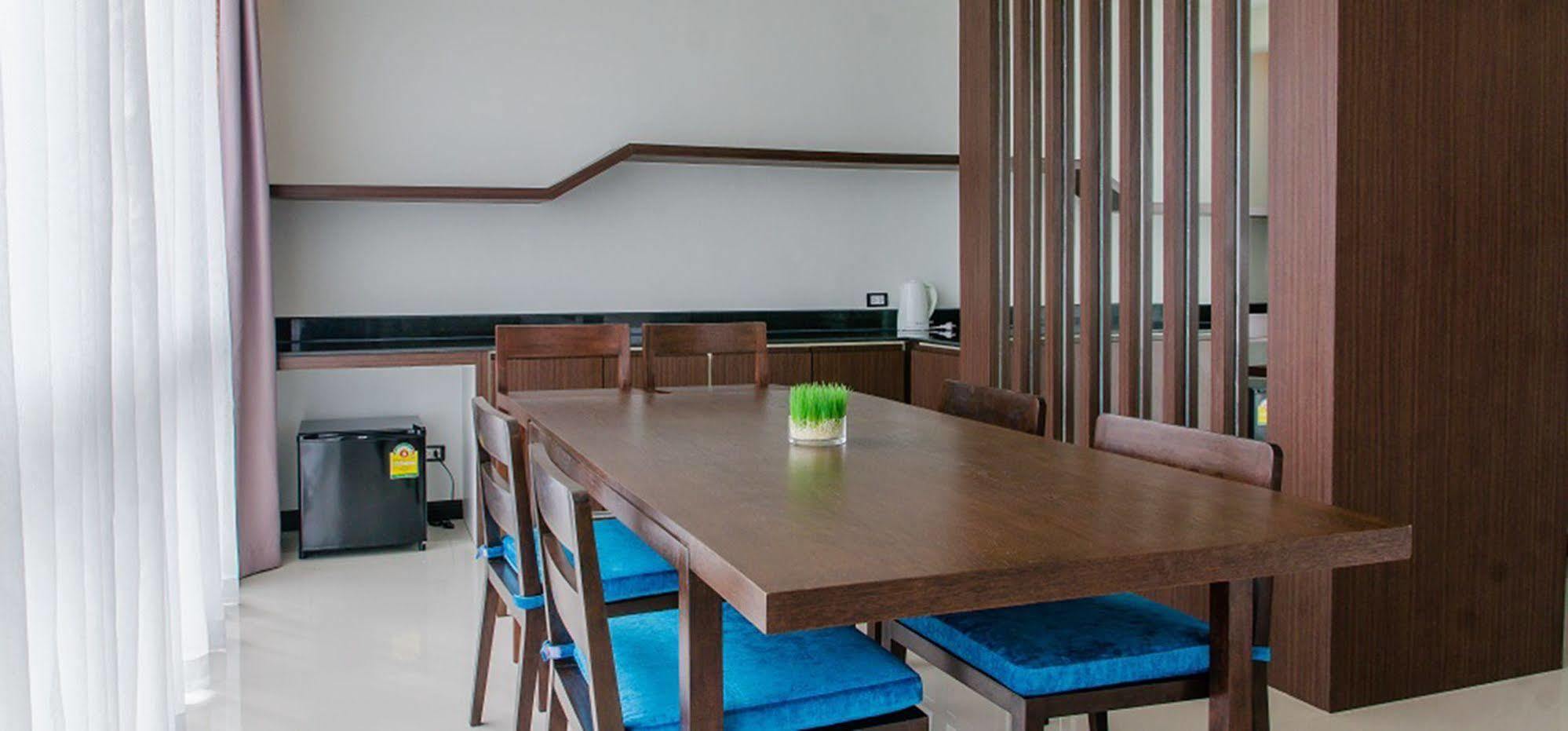 42C The Chic Hotel Nakhon Sawan Dış mekan fotoğraf